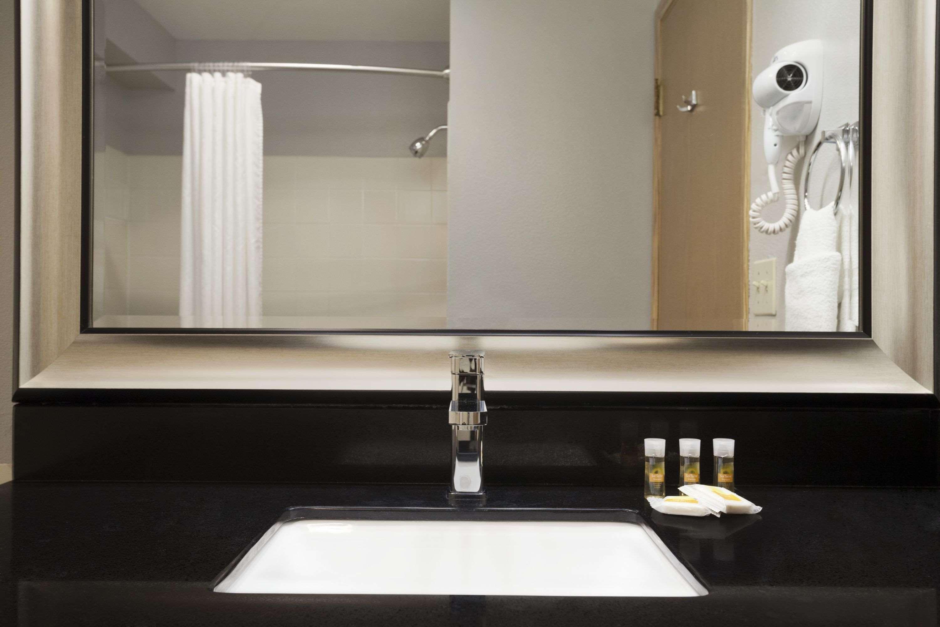 Days Inn By Wyndham Lacey Olympia Area Zewnętrze zdjęcie